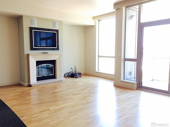 3rd image of 10610 NE 9th Pl #1927