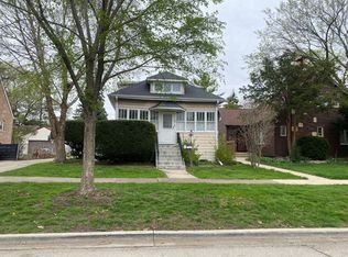 62 Northgate Rd, Riverside, IL 60546