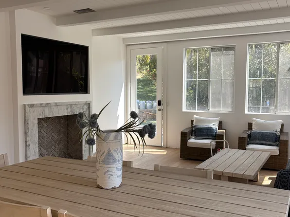 1050 Greenway Rd, Oceanside, CA 92057