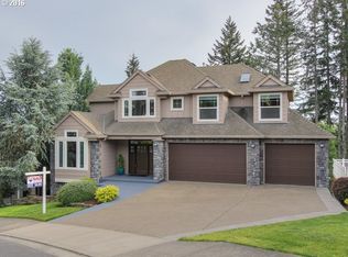 12574 SW Autumnview St, Tigard, OR 97224