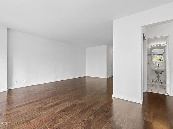 4th image of 165 W End Ave APT 5P