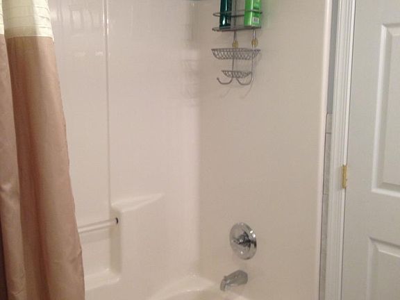 5th image of 127 N 11th St APT 3