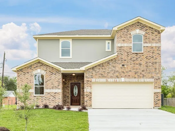 418 Magnolia Ln, Clute, TX 77531