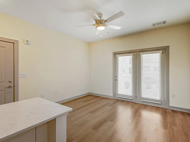 Allure Apartments — Photo 39
