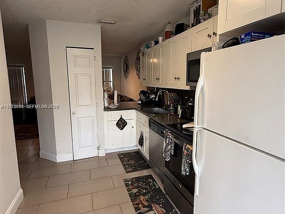 3rd image of 20305 NW 27th Ct