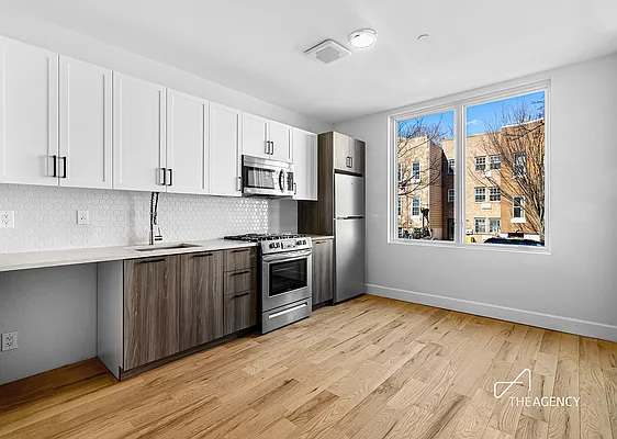 Rented by The Agency | media 3