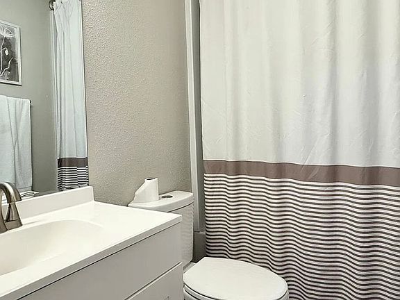 4th image of 2521 Astrozon Cir #2523