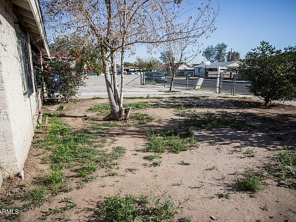 3rd image of 5402 S 12TH Avenue