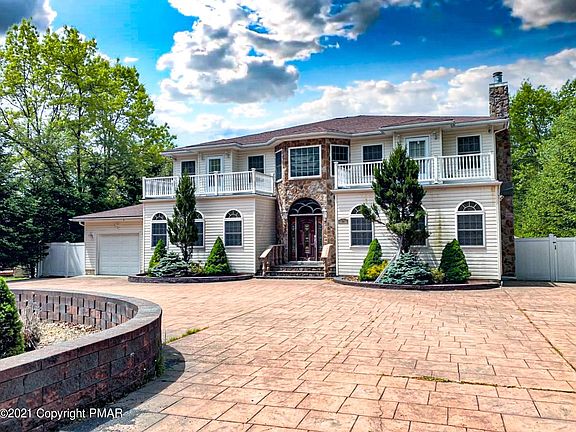 2nd image of 31 Vista Dr
