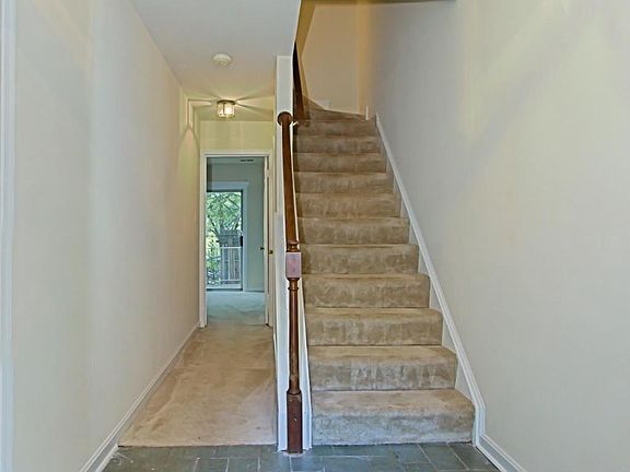 5th image of 1204 N Wayne St Unit B