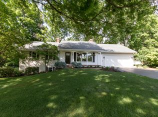821 Geneva Dr, Wayland, MI 49348