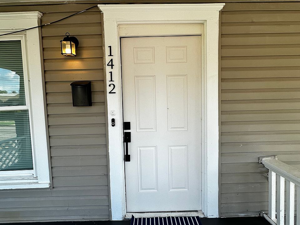 1st image of 1412 E 10th St #1412