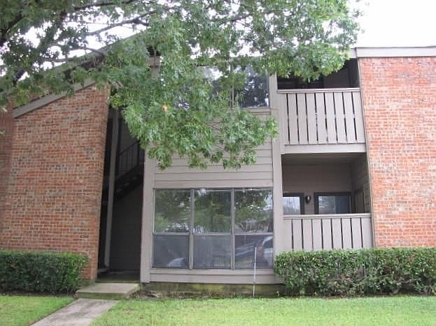 1st image of 9600 Royal Ln #606