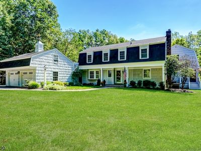 35 Country Ln, Basking Ridge, NJ, 07920