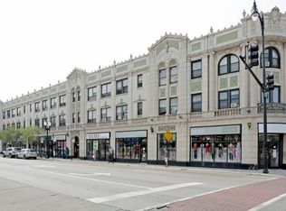 4538 N Clark St APT 205, Chicago, IL 60640
