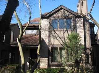 39 Riverbend Dr, North Brunswick, NJ 08902