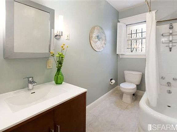 2nd image of 2937 Scott St APT 1