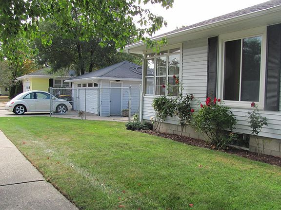 4th image of 1004 Buckingham St SW