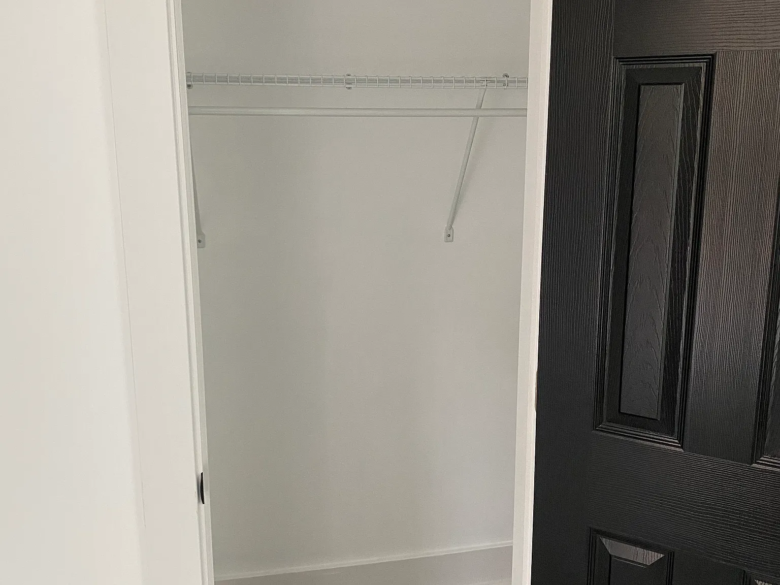 2 bed, $750 — Photo 3
