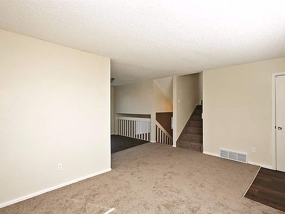 3rd image of 3762 Red Cedar Dr