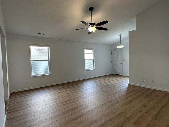 5th image of 150 Kinkaid Dr