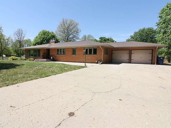 2nd image of 1205 1st Ave W