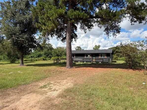 24704 Dublin St, Hempstead, TX 77445