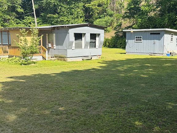2nd image of 904 High Point Rd
