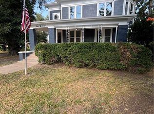 735 S Crawford St, Fort Scott, KS 66701