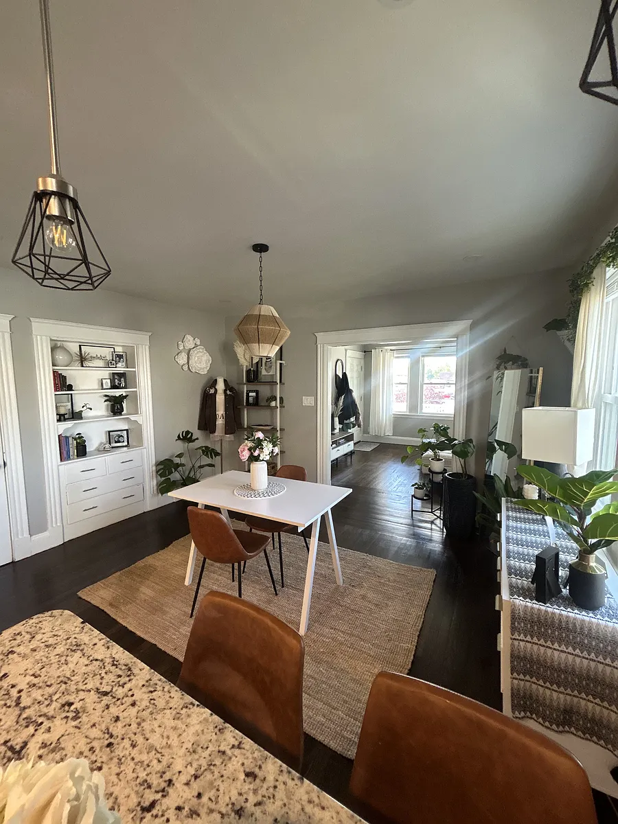 Building Photo - 48 Spring St #2