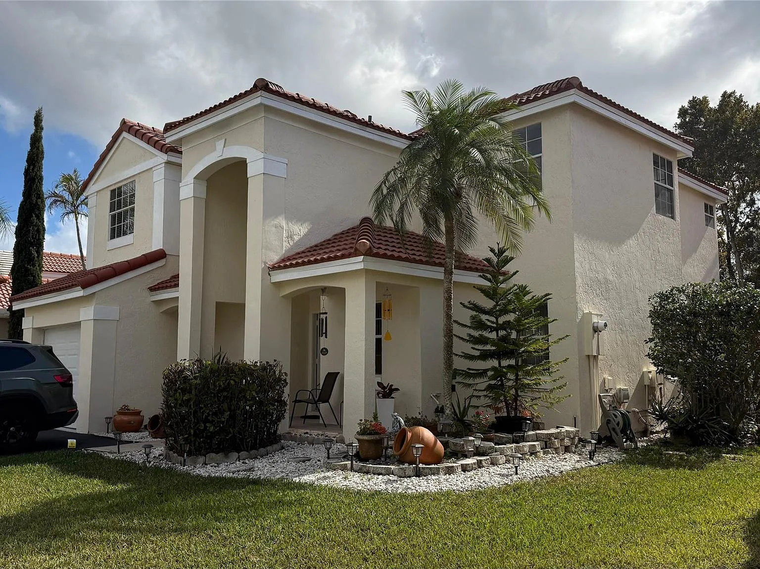 3 bed, 2.5 bath, 1631 sqft, $4,100 — Photo 4