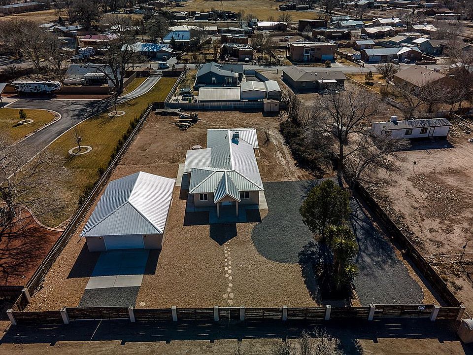 1st image of 6 Adobe Ln