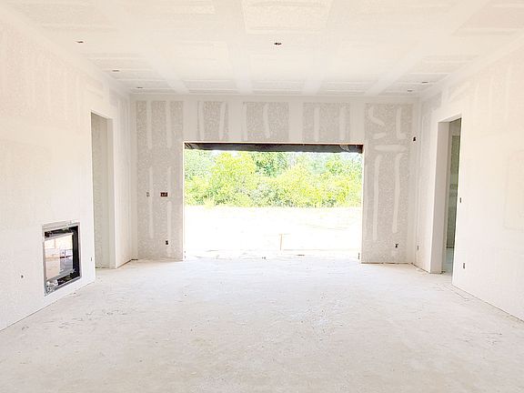 8690 Burdekin Road Elevation Image 5