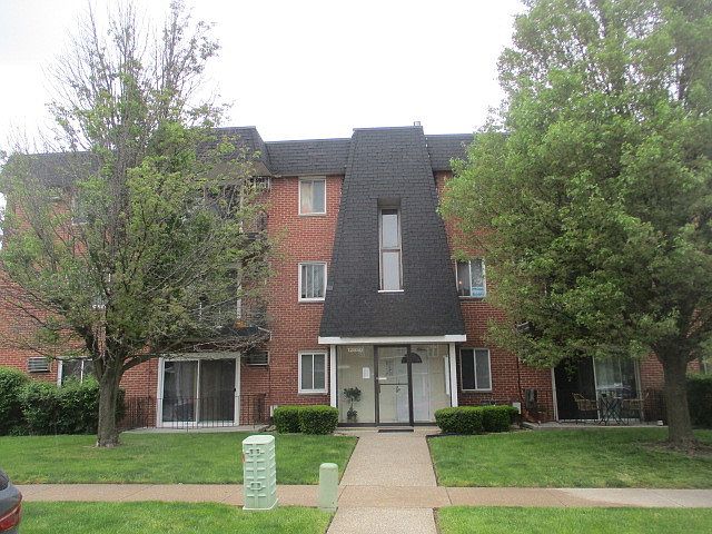1st image of 12850 Crestbrook Ct APT 4