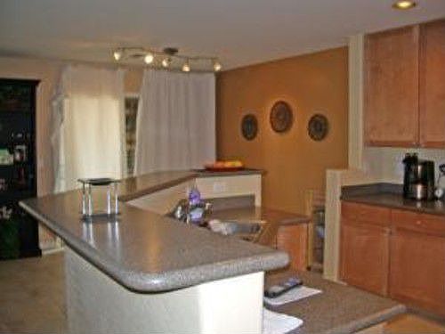 4th image of 8521 N 64th Dr