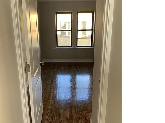 5th image of 7323 S East End Ave APT 3W