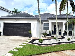 829 Azalea Pl, Weston, FL 33327
