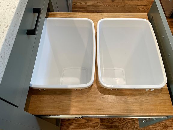 Pull out trash cans