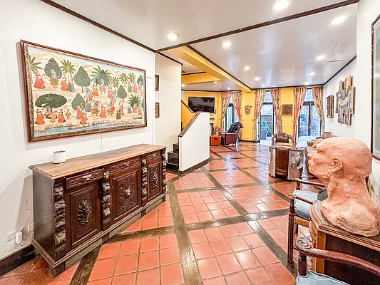 Rented by Oxford Property Group | media 18