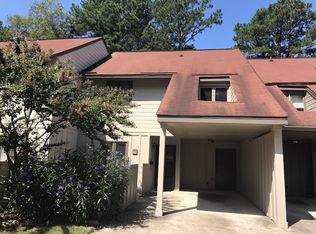 916 Cedar Crk S, Marietta, GA 30067