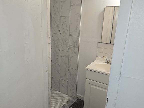 5th image of 7022 Surrey Dr #A