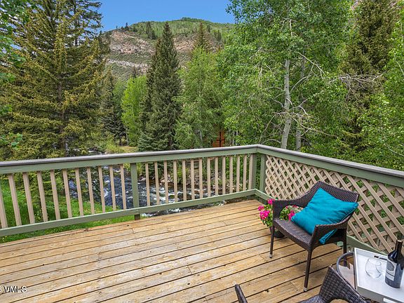 2nd image of 2923 Bellflower Dr Unit 2