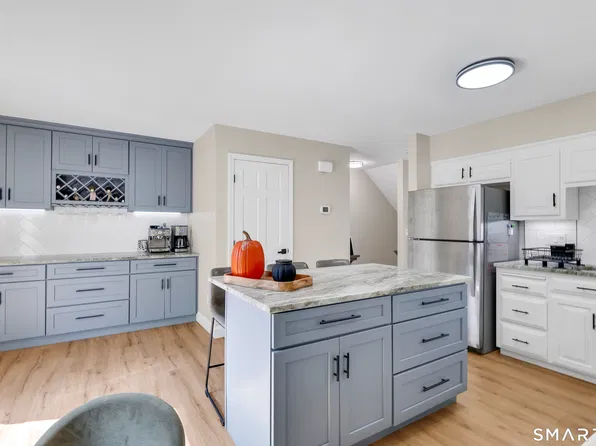30 Sheila Court #7, Bristol, CT 06010