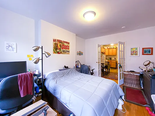 Rented by Compass | media 9