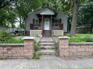 1927 23rd St, Des Moines, IA 50310