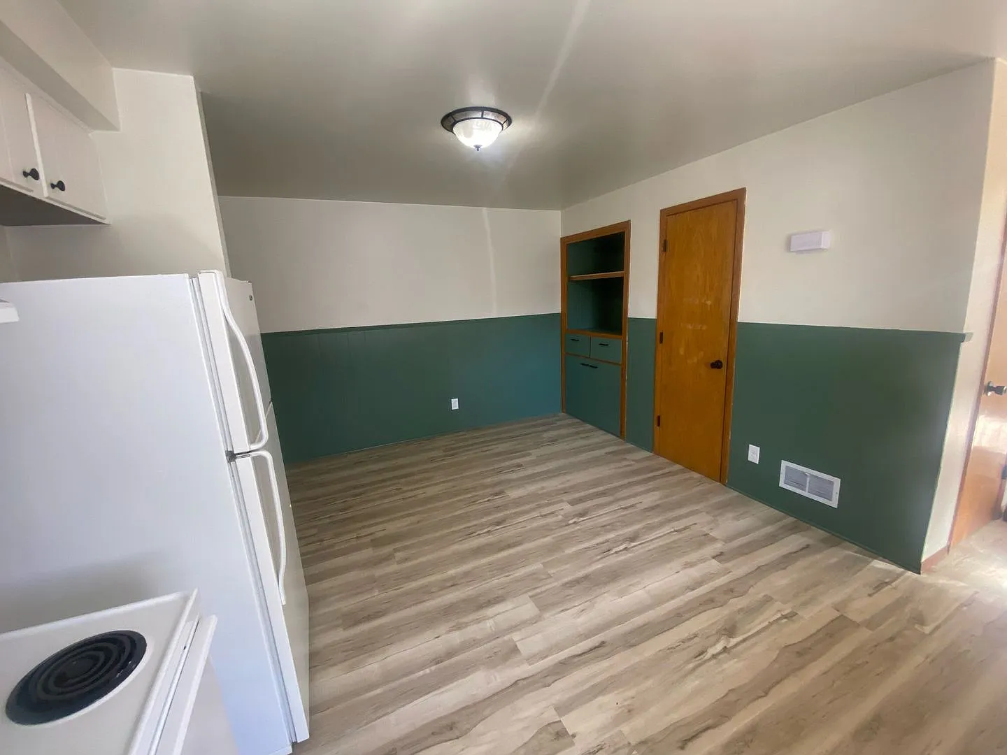 970 Grove Street — Photo 4