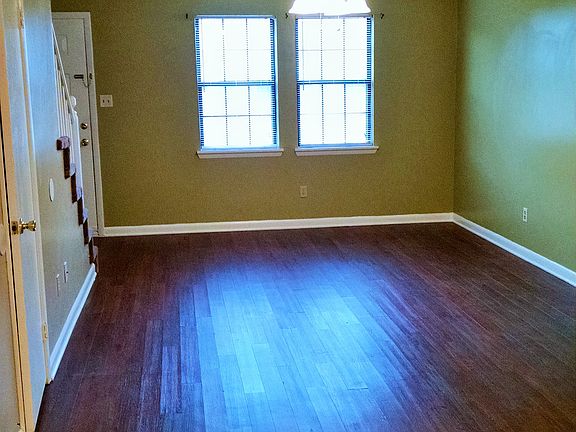Laminate hardwood in Living Room