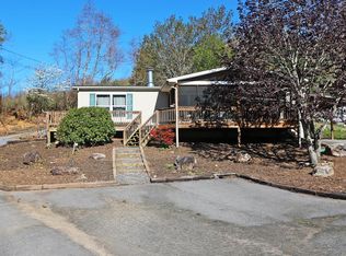 76 Line Dr, Maggie Valley, NC 28751