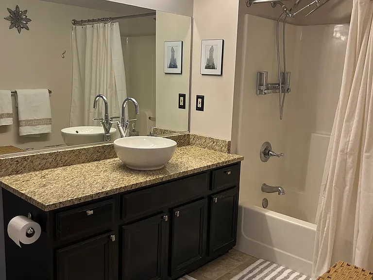 940 Monroe Ave NW #416 — Photo 8
