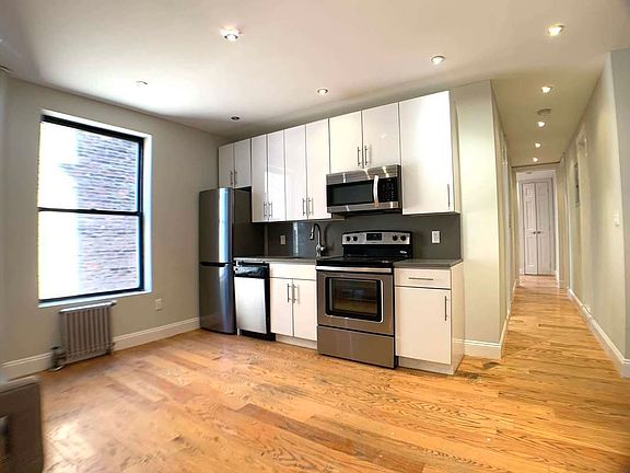 2nd image of 815 W 180th St #44A